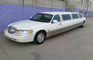 Аренда Lincoln Town Car Limousine в Ростове-на-Дону